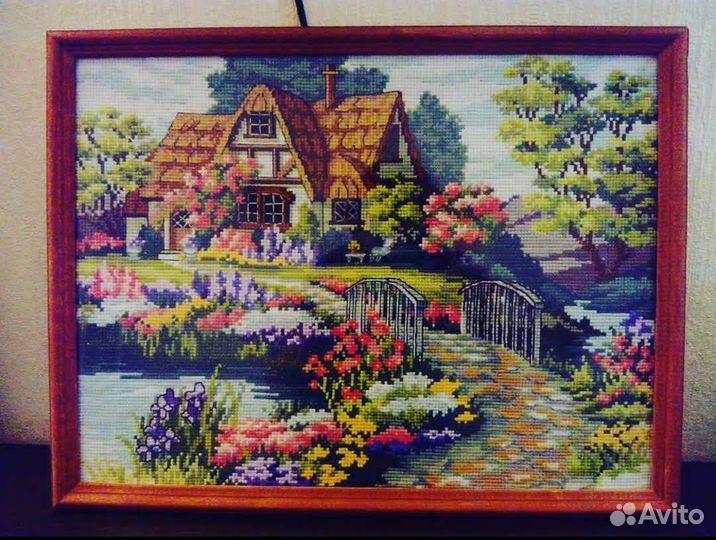 Картина вышитая крестиком