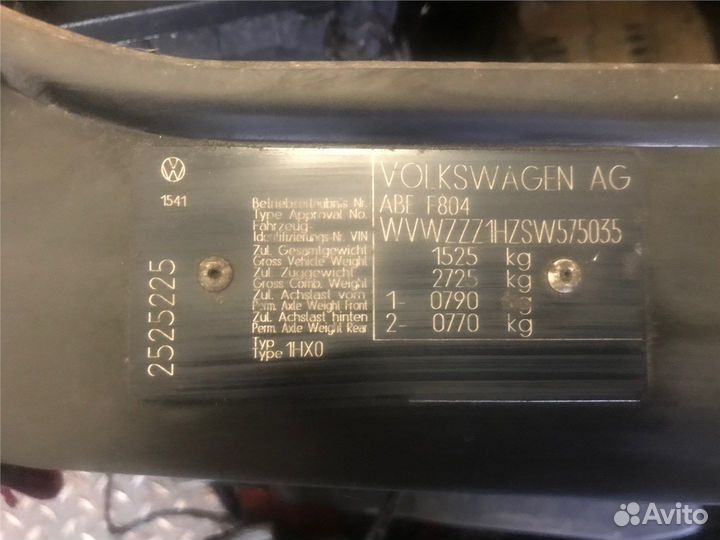 Разбор на запчасти Volkswagen Golf 3