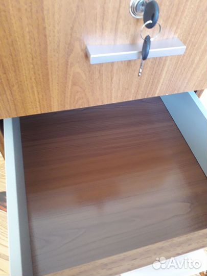 Тумба выкатная