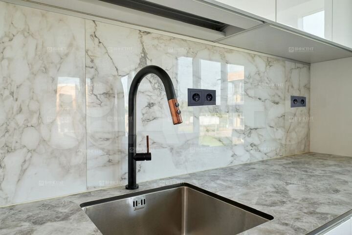 2-к. квартира, 42 м², 8/13 эт.