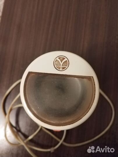 Две кофемолки сломанных