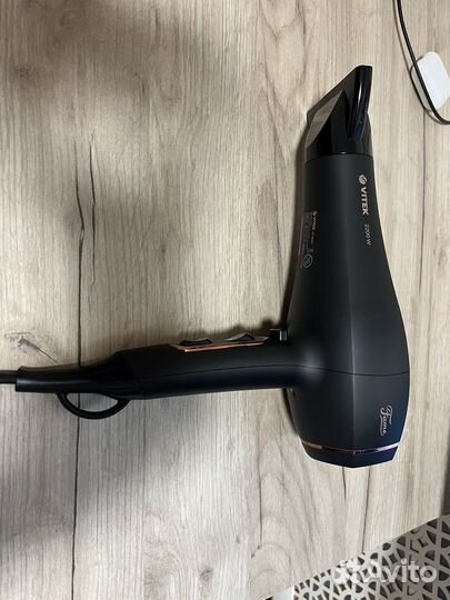 Новый Фен vitek VT 8220