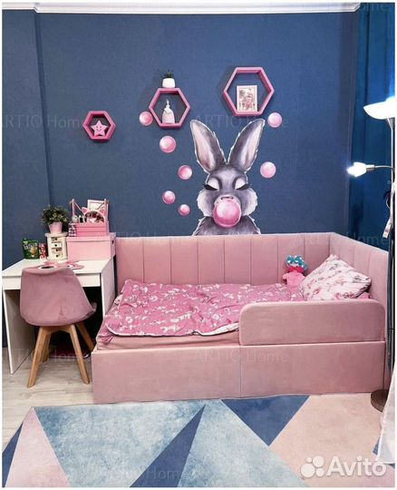 Кровать двухспальная с подъемным механизмом