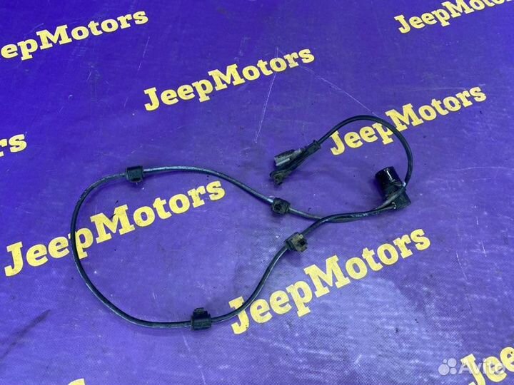 Датчик abs задний левый Toyota Hilux Surf KZN185