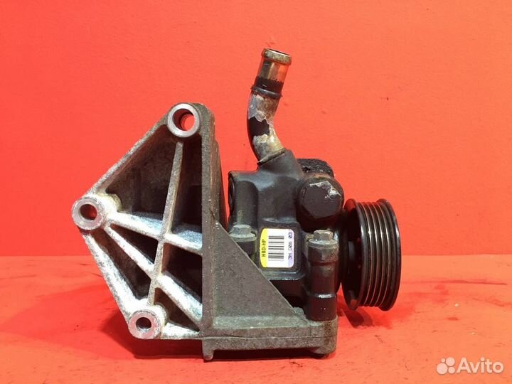 Насос гура для Ford Fiesta fxjb, 1.4 Duratec (Б/У)