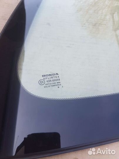 Стекло правое Honda CRV 2