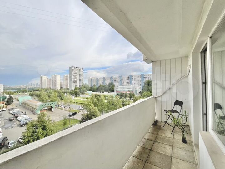 2-к. квартира, 60 м², 6/22 эт.