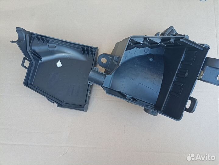 Корпус блока предохранителей LADA Largus Duster