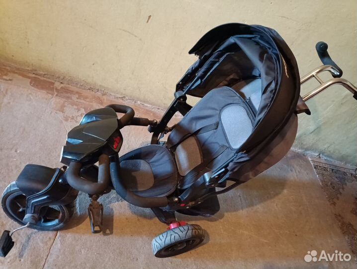 Детский трехколесный велосипед бу