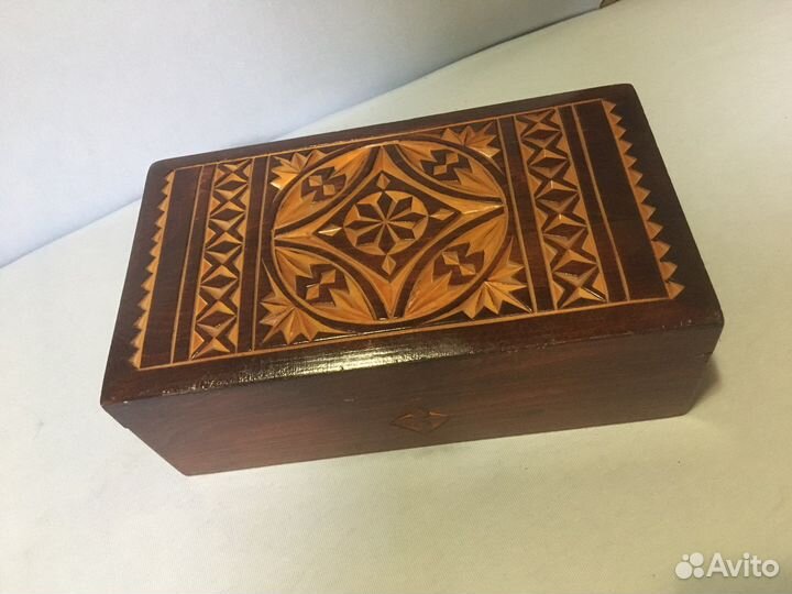 Шкатулка для украшений деревянная винтаж с резьбой