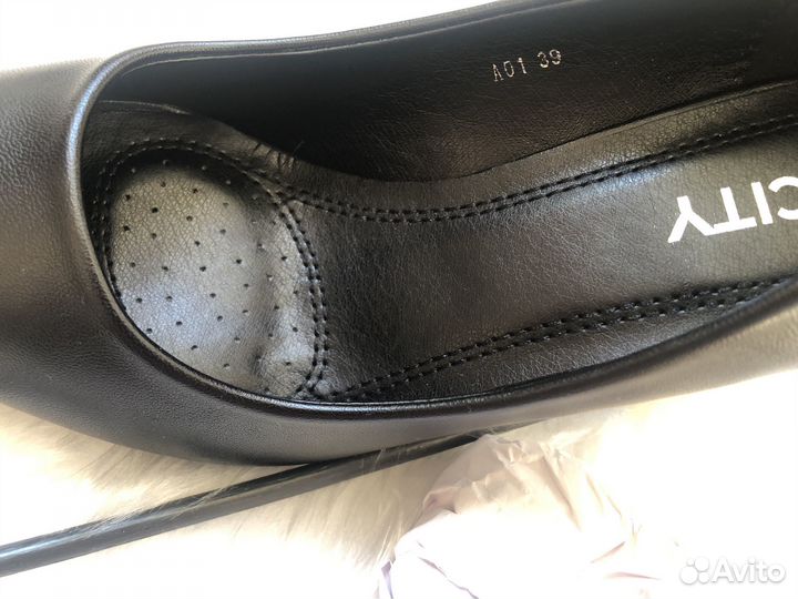 Туфли лодочки Новые 38 39