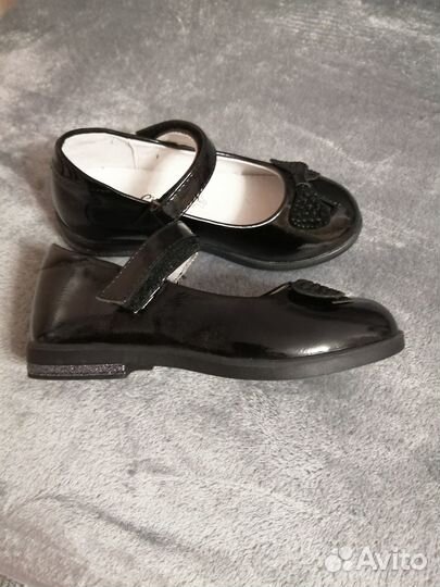 Туфли для девочки 26-27 размер