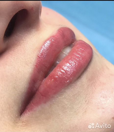 Перманентный макияж бровей губ и век татуаж