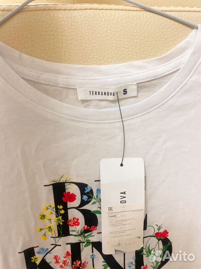 Футболка женская