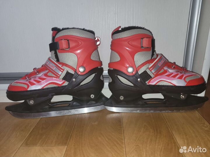 Продам коньки