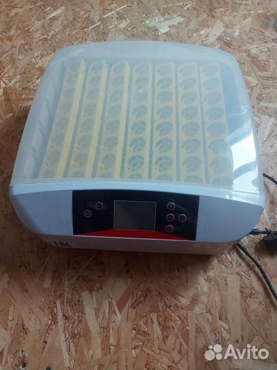Инкубатор для яиц автоматический