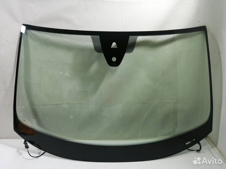 Лобовое стекло Volkswagen Tiguan 2