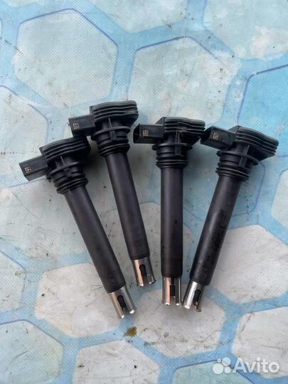 Катушка зажигания 06H905115