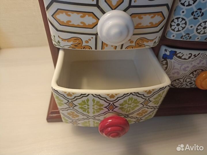 Комодик / шкатулка для специй, мелочей, чая