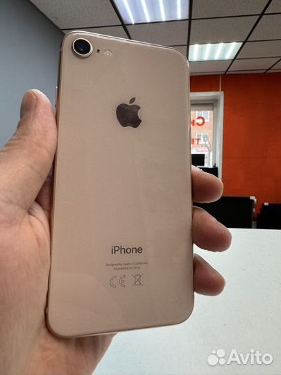 iPhone 8, 64 ГБ