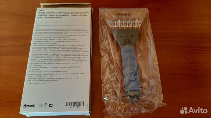 Скребок для стекла автомобиля