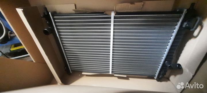 Радиатор охлаждения на chevrolet aveo 1.4 101 л.с
