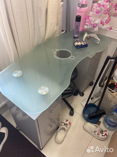 Стол для маникюра