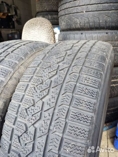 Kumho I'Zen RV Asymmetric 235/55 R18