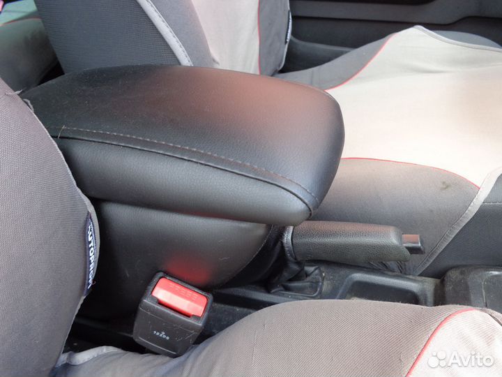 Подлокотник Daewoo Nexia модельный органайзер