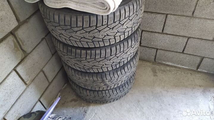 Nokian Tyres Hakkapeliitta 7 215/55 R17 98T