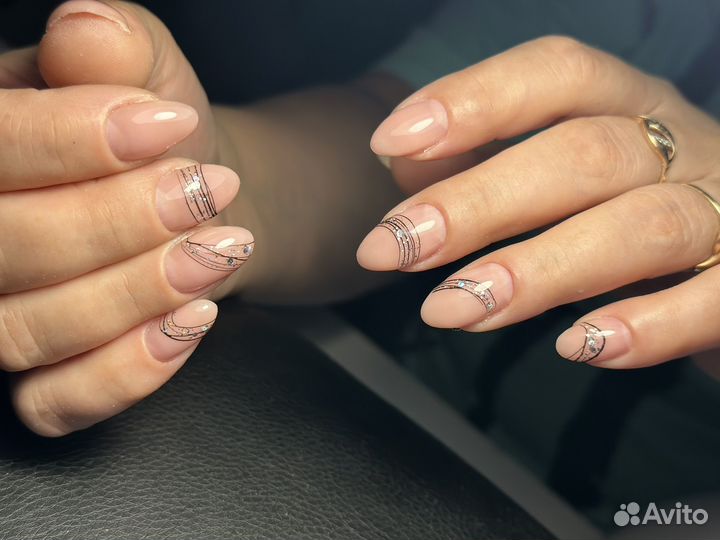 Мастер маникюра