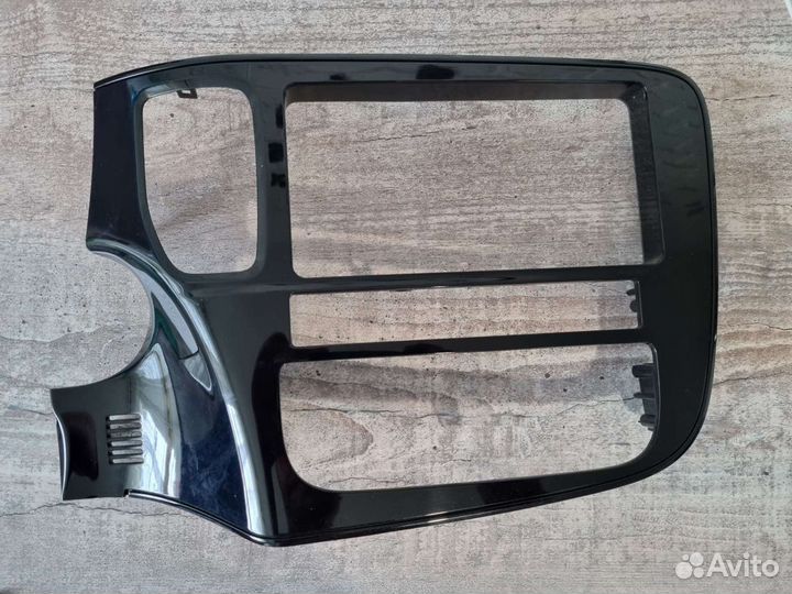 Рамка для mitsubishi outlander 3