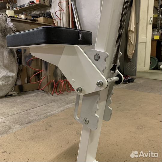 Баттерфляй-задние дельты 2 в 1 100 кг AV213/80