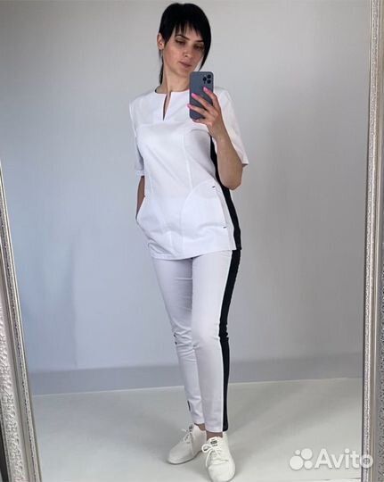 Медицинский костюм