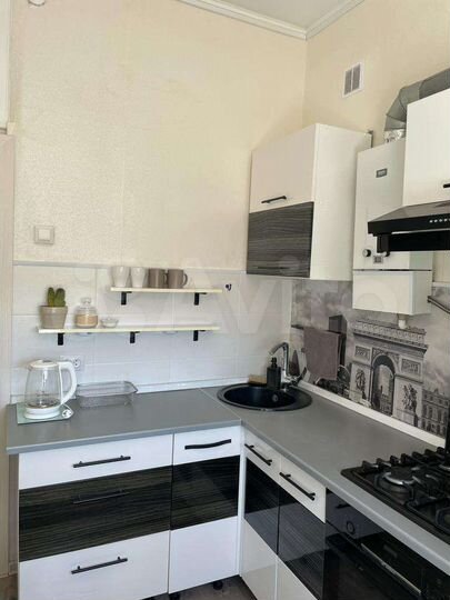 2-к. квартира, 50 м², 3/3 эт.