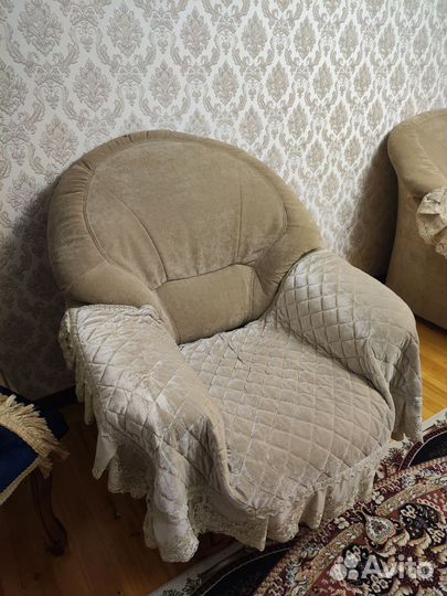 Диван и кресло