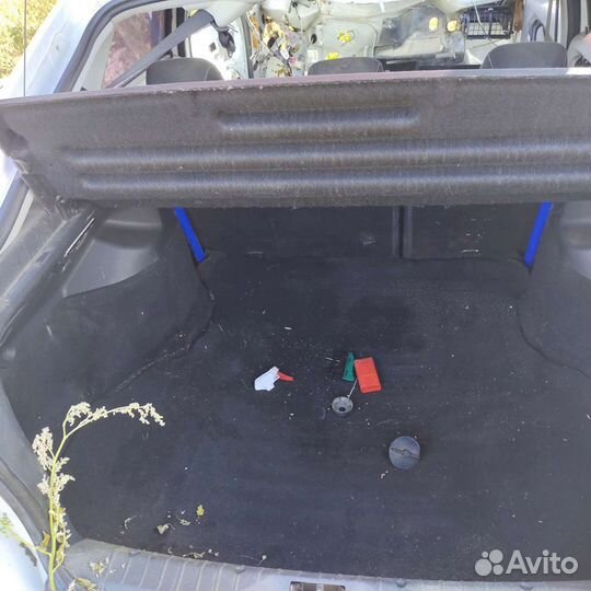 LADA granta лифтбек на запчасти