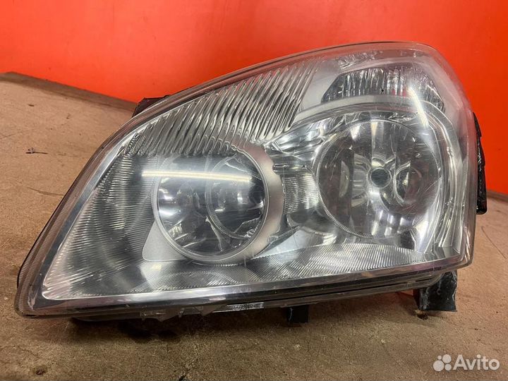Фара передняя левая галоген Nissan Qashqai