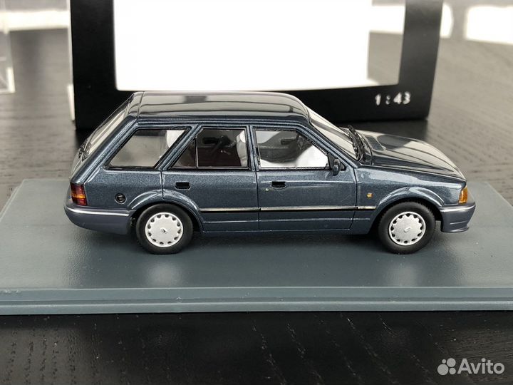 Ford Escort MK 4 Turnier 1986 1:43 NEO