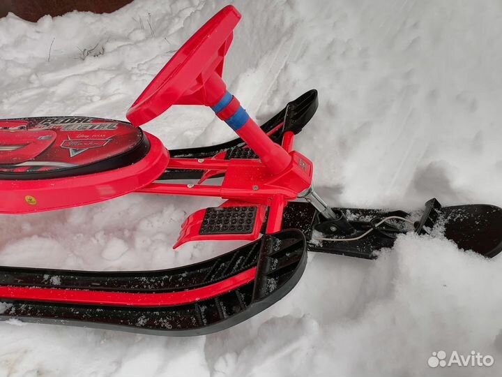 Снегокат для мальчика «Тачки»