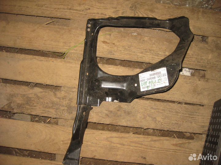 Панель крепления фары Сузуки Игнис 58130-86G00