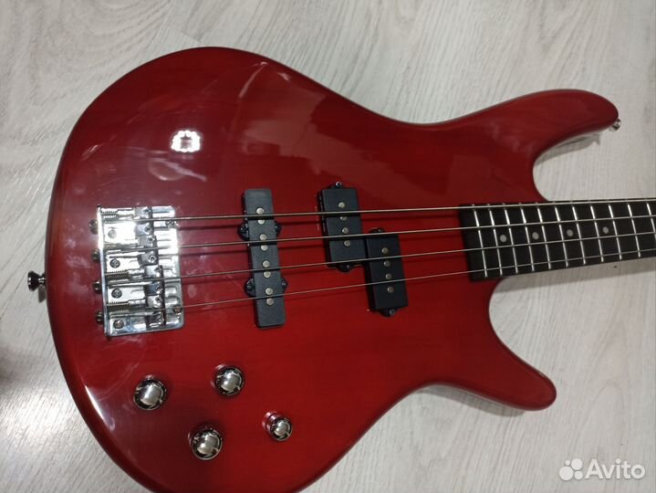 Бас гитара Ibanez GSR200