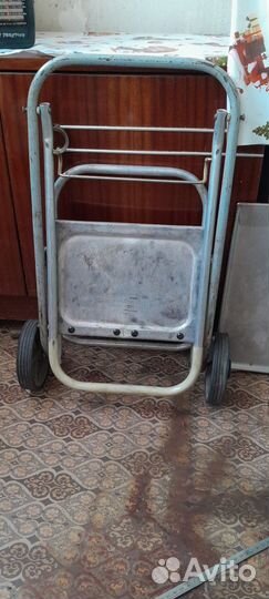 Тележка хозяйственная на колесах