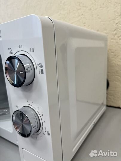 Микроволновая печь Gorenje MO17E1W(04)