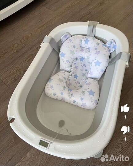 Детская ванночка бу практически новая с матрасом
