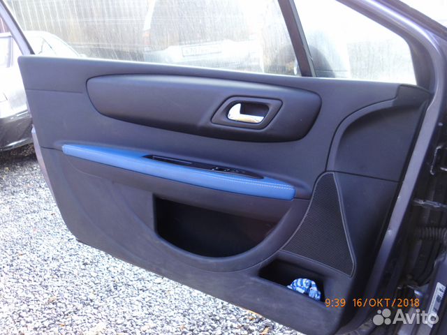 Обшивки передних дверей Ситроен С4 купе