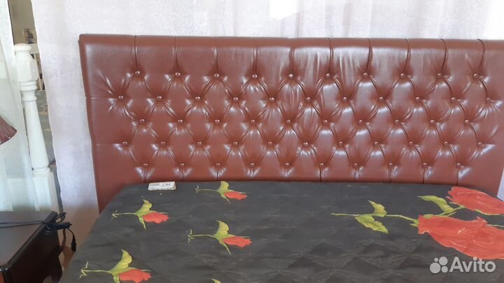 Кровать с подъемным механизмом 160х200