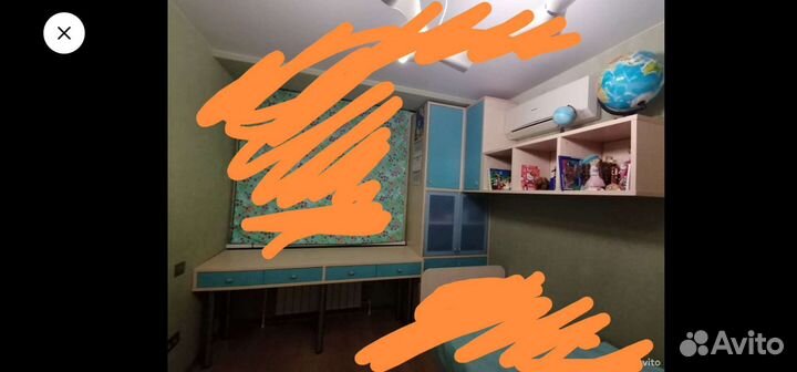 Рабочий стол и шкаф