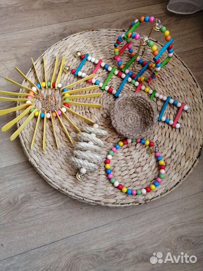 Игрушки для птиц