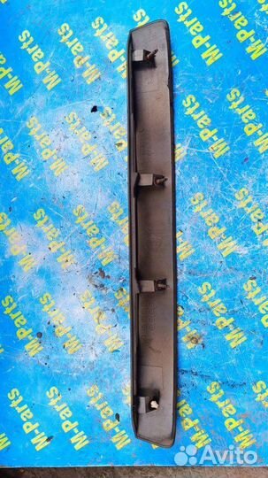 Накладка крышки багажника Mazda Atenza GG3S